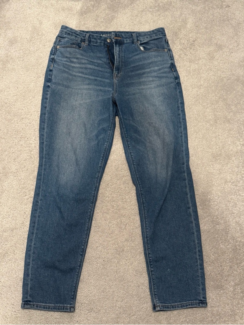 Women's Curvy Mom Jeans - American Eagle Outfitters